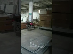 L'alcali durevole dei banchi da lavoro del laboratorio resistente con i pp affonda e rubinetto