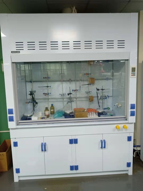 Ultimi blog aziendali su Soluzione per cappa aspirante in laboratorio