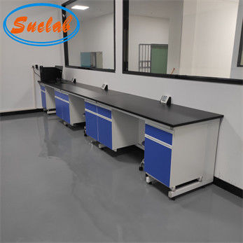 Buon prezzo Il laboratorio fenolico del banco di laboratorio dell'ospedale di fabbricazione dell'OEM presenta i produttori dei banchi da lavoro in linea
