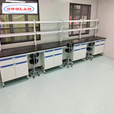 Buon prezzo Mobili di laboratorio personalizzabili Banchetto di lavoro di laboratorio con specifiche per buchi e ganci in linea