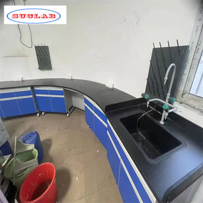 Buon prezzo Banchi di lavoro di laboratorio di chimica durevoli ed efficienti con scaffali da disegno in linea