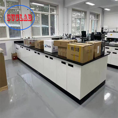 Buon prezzo Punti di lavoro in resina epossidica Banchi di laboratorio di chimica con armadietto a base di legno in linea