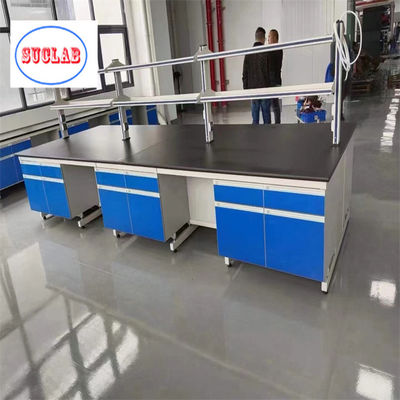 Buon prezzo Sicurezza Laboratorio di chimica dell'acciaio banco di lavoro laboratorio Casework Malesia Con resina fenolica Worktop in linea